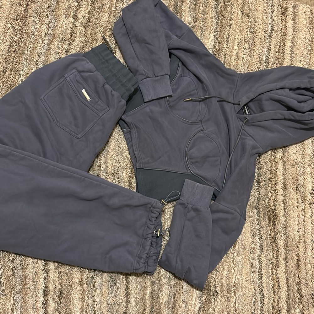 Maniere De Voir sweatsuit
